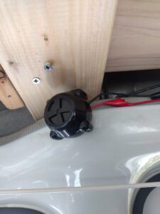 ブザーを聞こえるところに